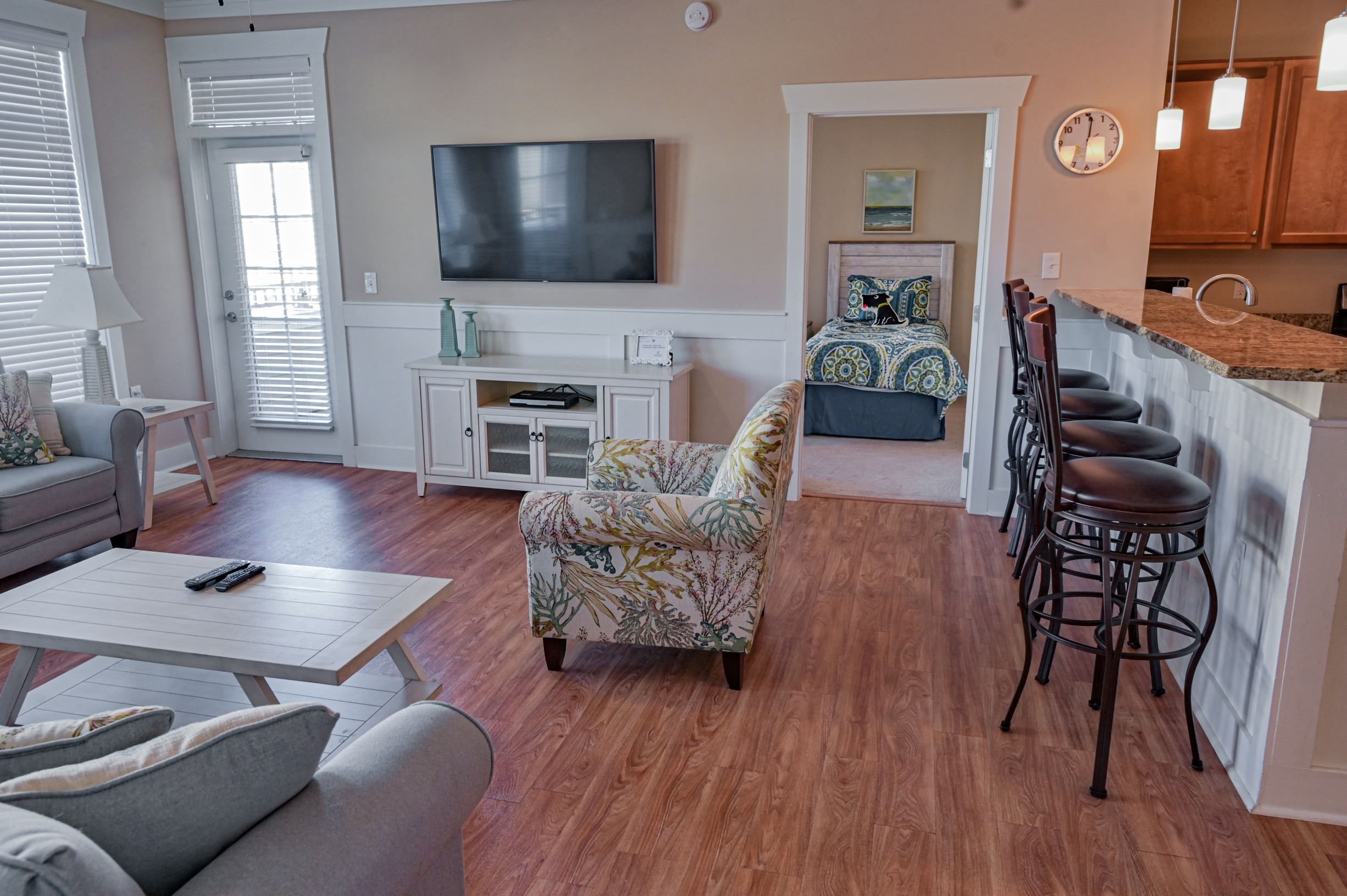 Living Room at Grand View Luxury Apartments in Wilmington, NC